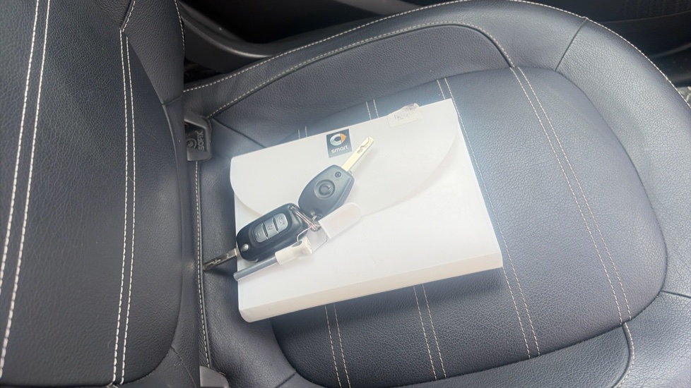 smart fortwo coupe 1.0 Prime 2dr Auto Petrol Coupe - Image 19