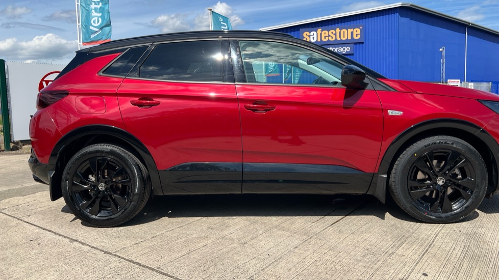 Vauxhall Grandland 1.2 Turbo GS 5dr Petrol Hatchback - Image 28