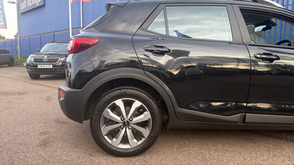Kia Stonic 1.0T GDi 99 2 5dr DCT Petrol Estate - Image 7