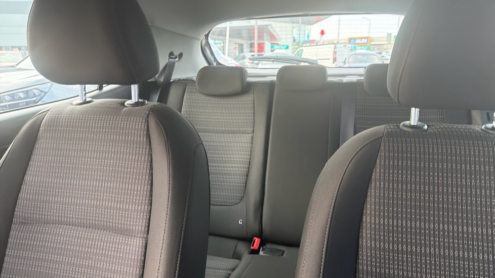 Kia Stonic 1.0T GDi 99 2 5dr DCT Petrol Estate - Image 15