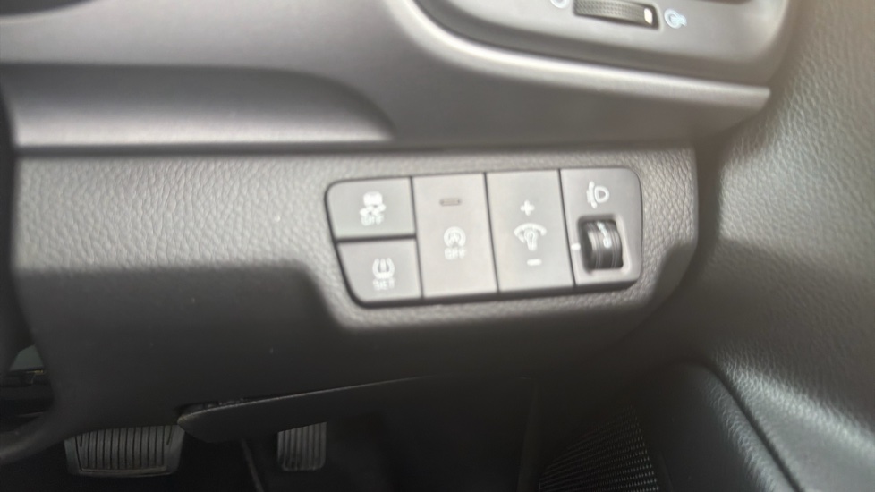 Kia Stonic 1.0T GDi 99 2 5dr DCT Petrol Estate - Image 25