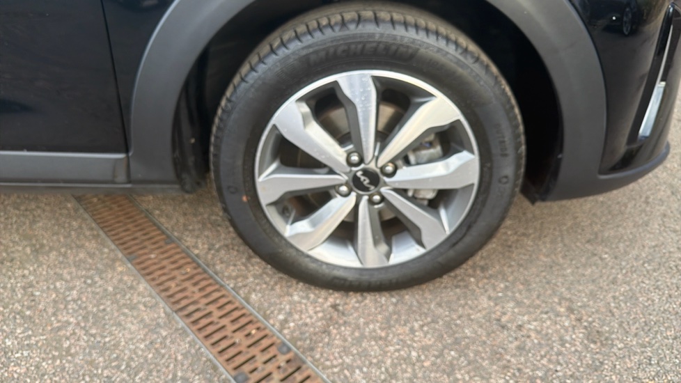 Kia Stonic 1.0T GDi 99 2 5dr DCT Petrol Estate - Image 29
