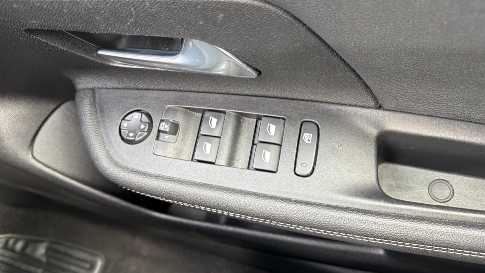 Vauxhall Mokka 1.2 Turbo Ultimate 5dr Auto Petrol Hatchback - Image 29