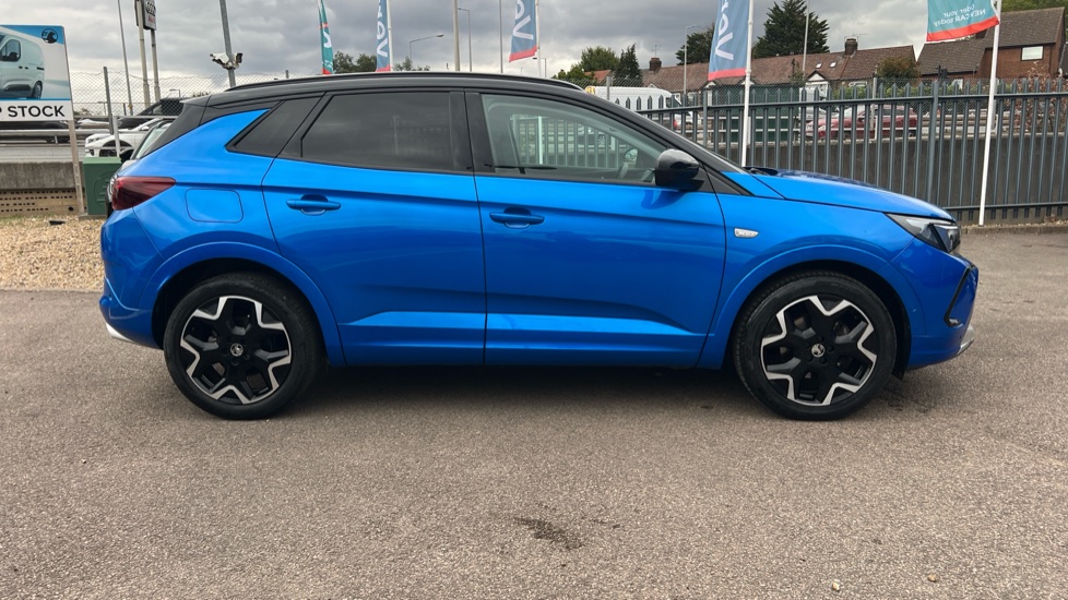 Vauxhall Grandland 1.2 Turbo Ultimate 5dr Auto Petrol Hatchback - Image 28
