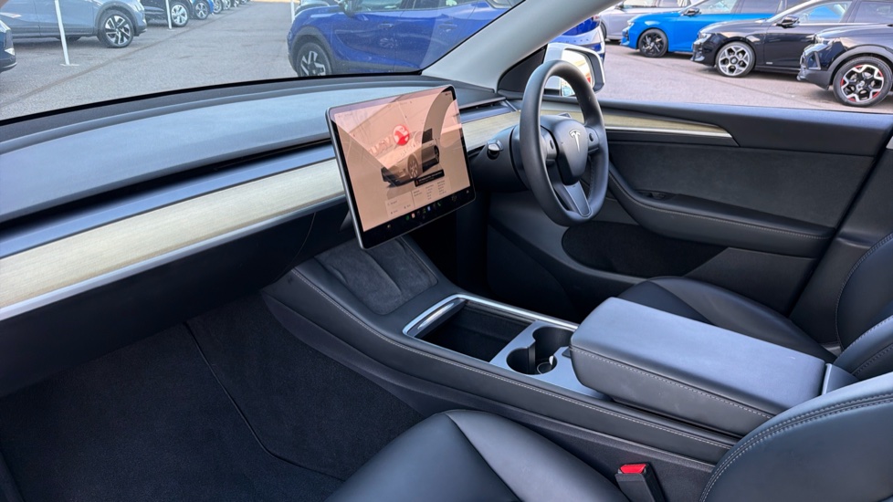 Tesla Model Y Long Range AWD 5dr Auto Electric Hatchback - Image 9