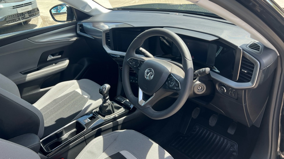 Vauxhall Mokka 1.2 Turbo 136 Design 5dr Petrol Hatchback - Image 11