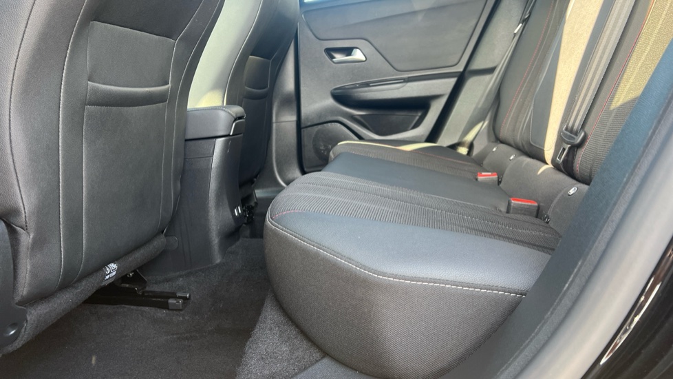 Vauxhall Mokka 1.2 Turbo 136 GS 5dr Petrol Hatchback - Image 31