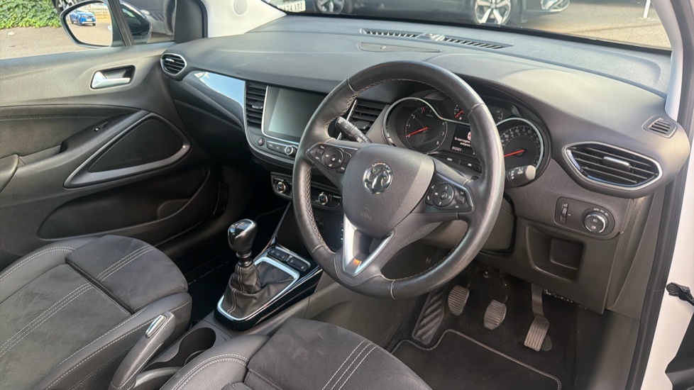 Vauxhall Crossland 1.2 Turbo Ultimate 5dr Petrol Hatchback - Image 11