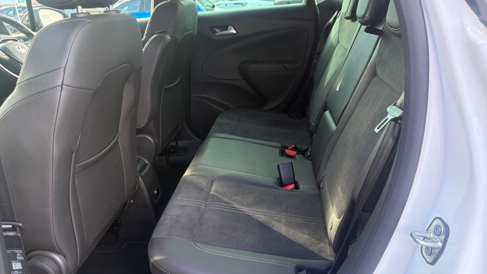 Vauxhall Crossland 1.2 Turbo Ultimate 5dr Petrol Hatchback - Image 16