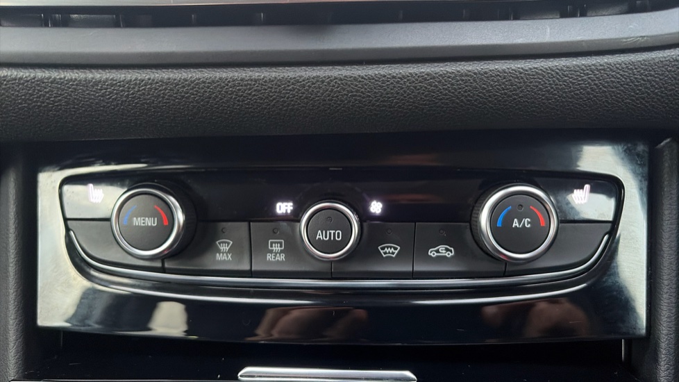 Vauxhall Grandland 1.2 Turbo Ultimate 5dr Auto Petrol Hatchback - Image 24