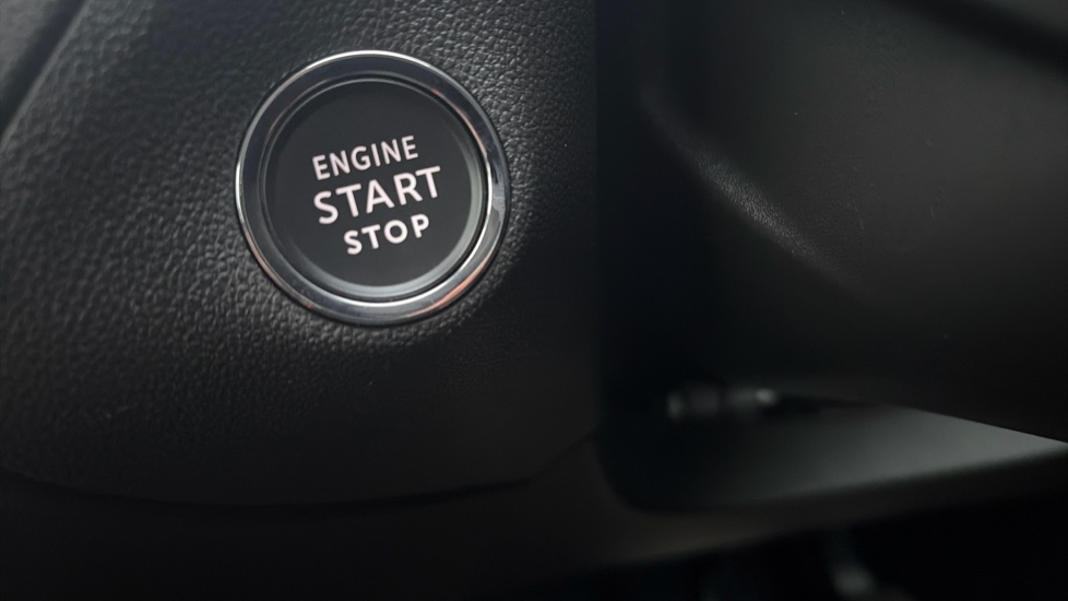 Vauxhall Grandland 1.2 Turbo Ultimate 5dr Auto Petrol Hatchback - Image 27