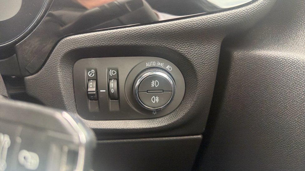 Vauxhall Corsa 1.2 GS 5dr Petrol Hatchback - Image 31