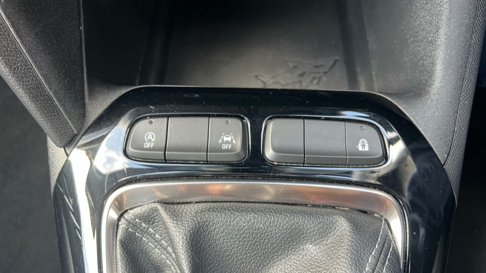 Vauxhall Corsa 1.2 Design 5dr Petrol Hatchback - Image 34