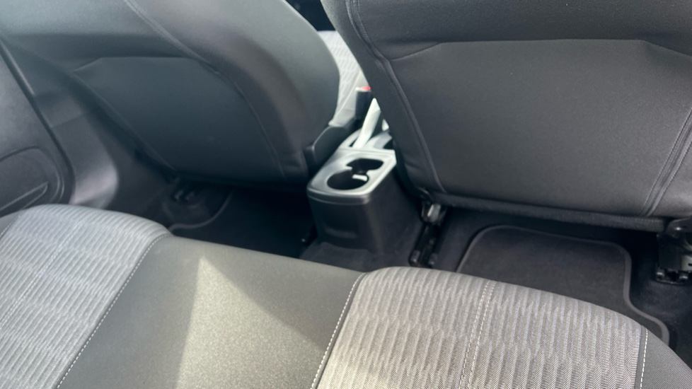 Vauxhall Corsa 1.2 Design 5dr Petrol Hatchback - Image 40