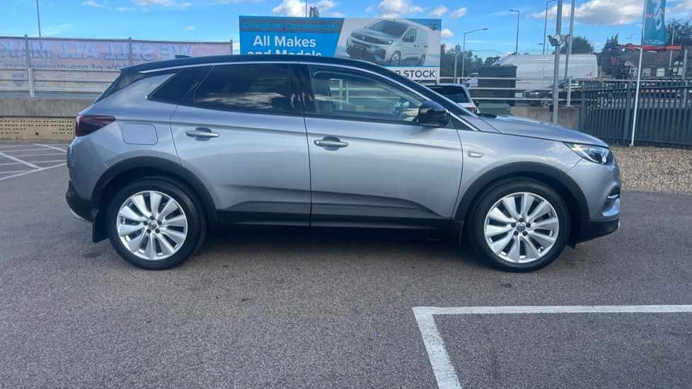 Vauxhall Grandland X 1.2 Turbo Elite Nav 5dr Petrol Hatchback - Image 28