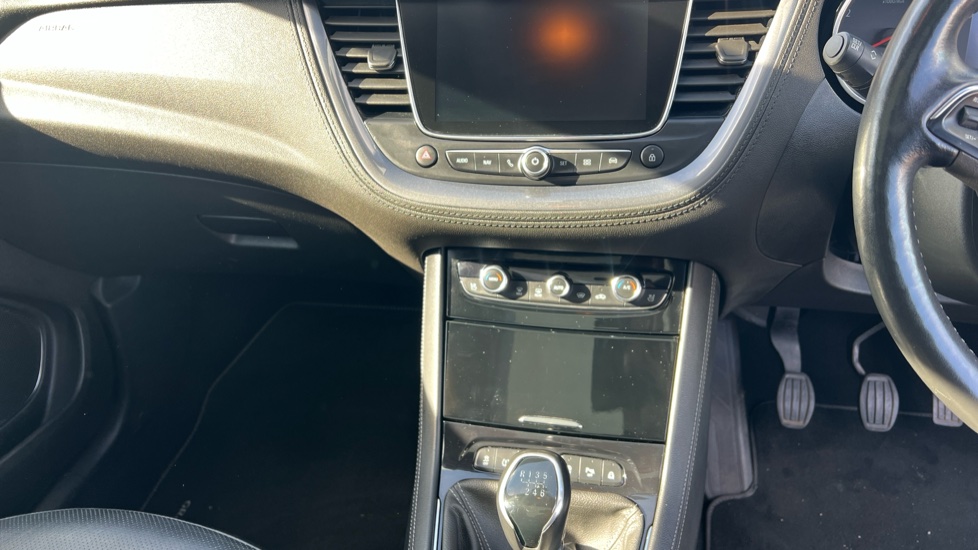 Vauxhall Grandland X 1.2 Turbo Elite Nav 5dr Petrol Hatchback - Image 44
