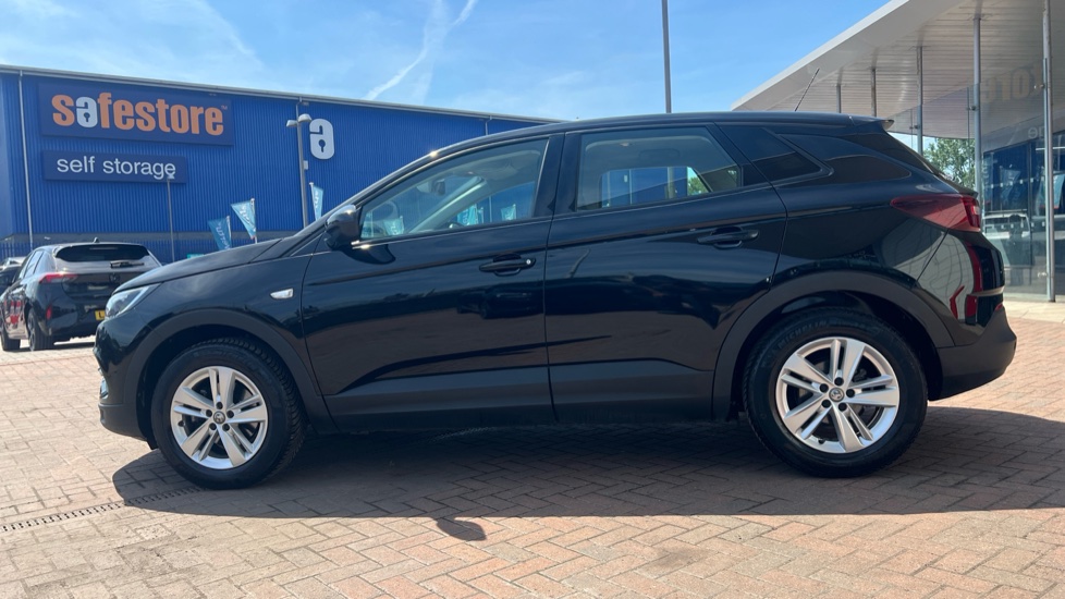Vauxhall Grandland X 1.2 Turbo SE 5dr Petrol Hatchback - Image 24