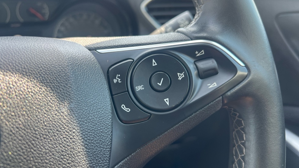 Vauxhall Grandland X 1.2 Turbo SE 5dr Petrol Hatchback - Image 35