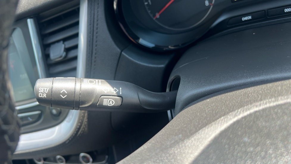 Vauxhall Grandland X 1.2 Turbo SE 5dr Petrol Hatchback - Image 37