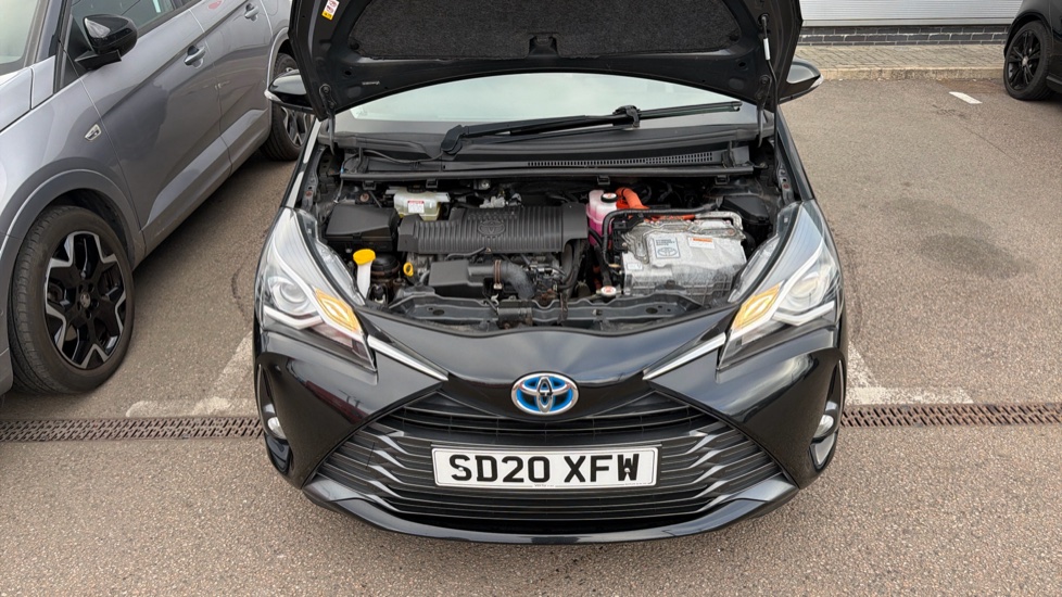 Toyota Yaris 1.5 Hybrid Y20 5dr CVT [Bi-tone] Hybrid Hatchback - Image 8