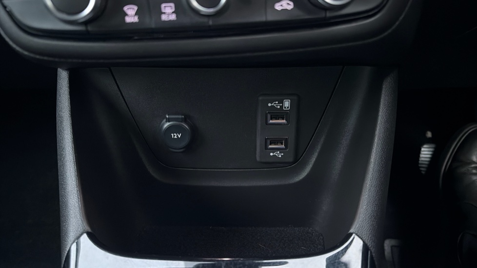 Vauxhall Crossland 1.2 Turbo [130] Ultimate 5dr Auto Petrol Hatchback - Image 31