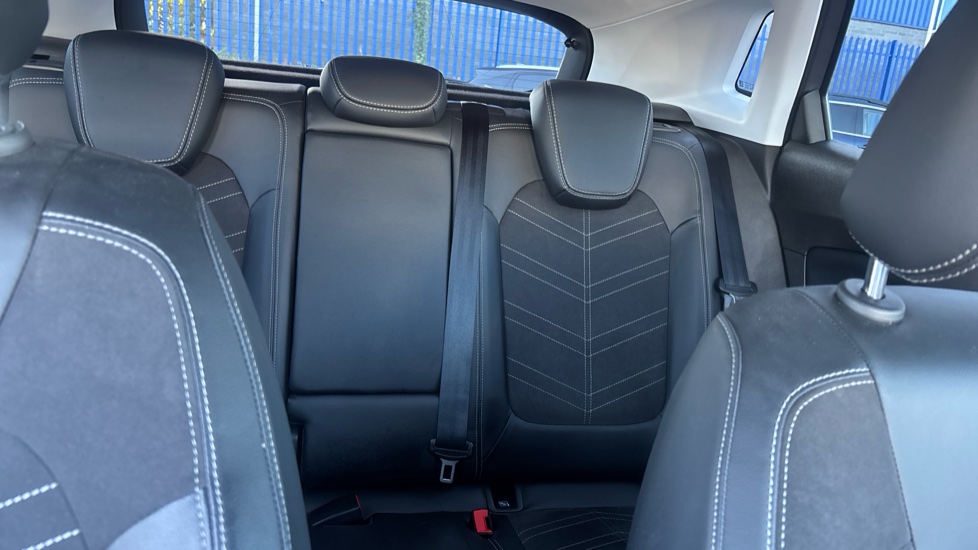 Vauxhall Grandland 1.2 Turbo Ultimate 5dr Auto Petrol Hatchback - Image 15
