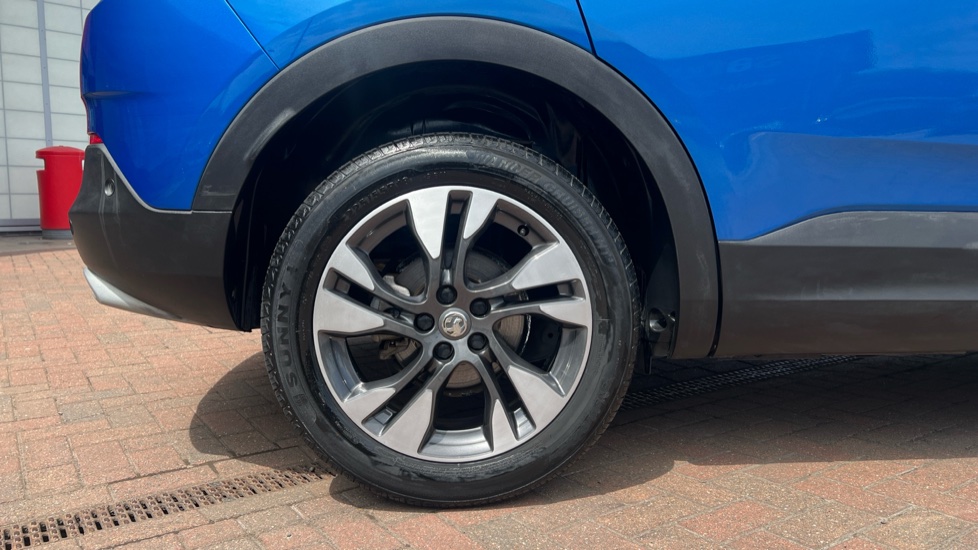 Vauxhall Grandland X 1.2 Turbo SRi Nav 5dr Auto Petrol Hatchback - Image 7