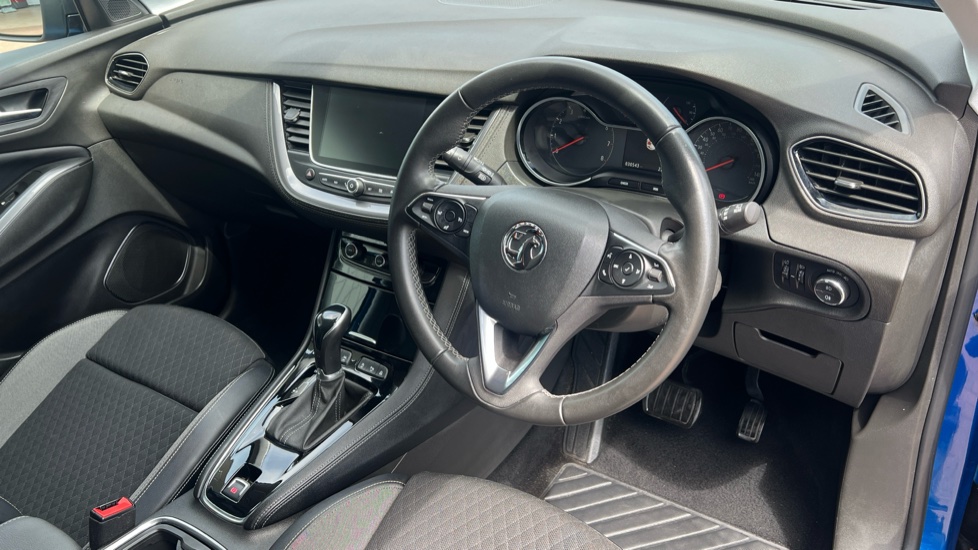 Vauxhall Grandland X 1.2 Turbo SRi Nav 5dr Auto Petrol Hatchback - Image 11