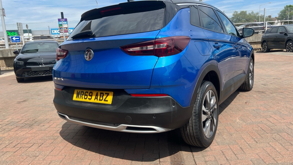 Vauxhall Grandland X 1.2 Turbo SRi Nav 5dr Auto Petrol Hatchback - Image 27