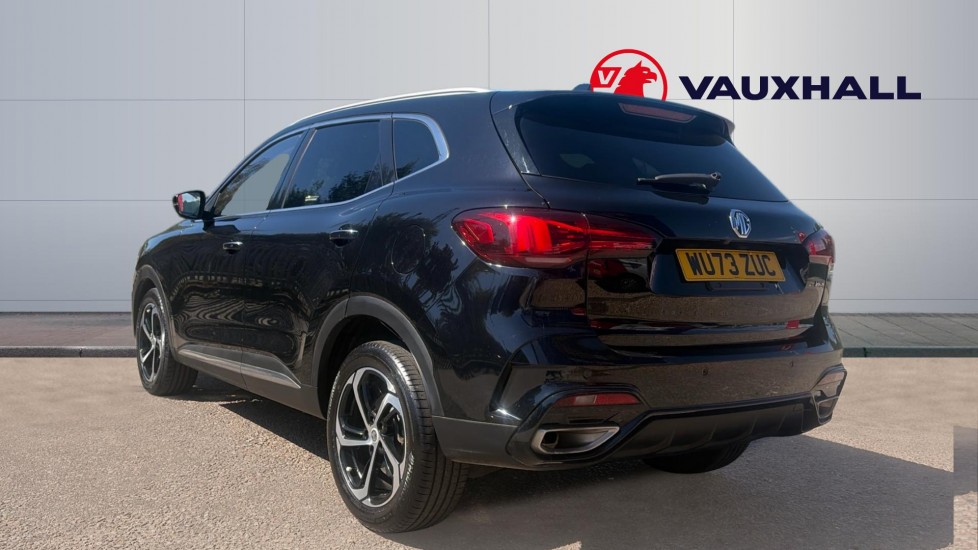 MG HS 1.5 T-GDI Trophy 5dr DCT Petrol Hatchback - Image 2