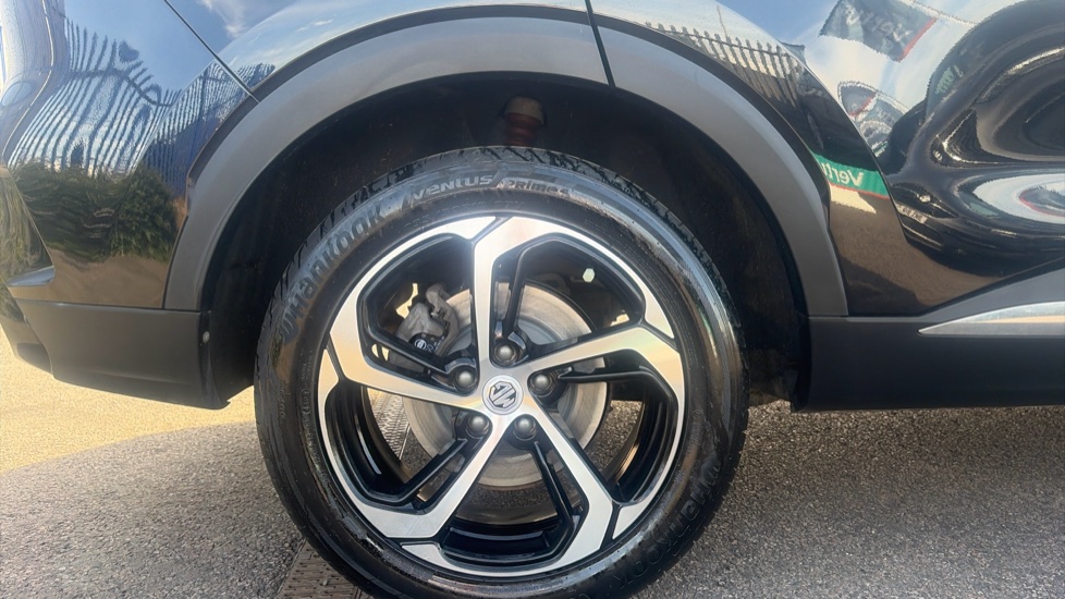 MG HS 1.5 T-GDI Trophy 5dr DCT Petrol Hatchback - Image 7