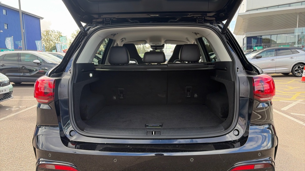 MG HS 1.5 T-GDI Trophy 5dr DCT Petrol Hatchback - Image 4