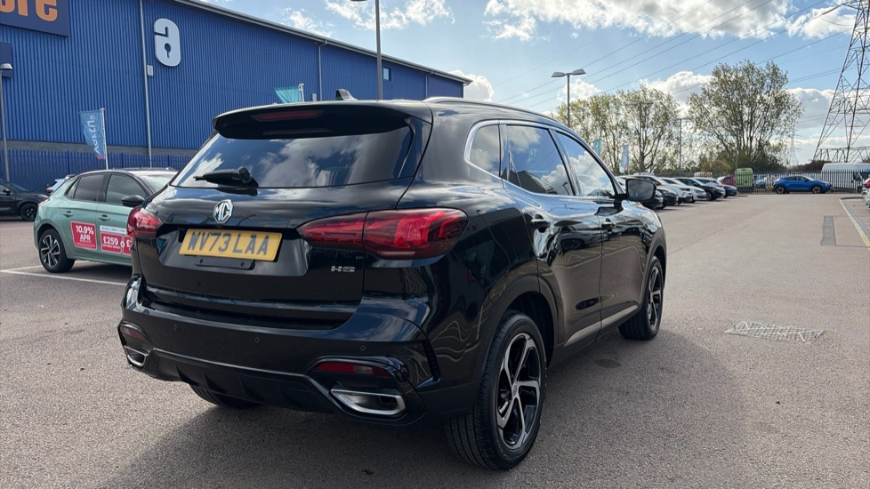 MG HS 1.5 T-GDI Trophy 5dr DCT Petrol Hatchback - Image 16
