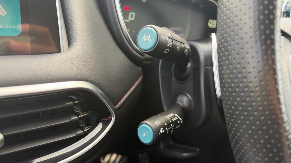 MG HS 1.5 T-GDI Trophy 5dr DCT Petrol Hatchback - Image 22
