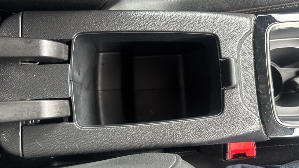 Vauxhall Mokka 100kW Ultimate 50kWh 5dr Auto Electric Hatchback - Image 40