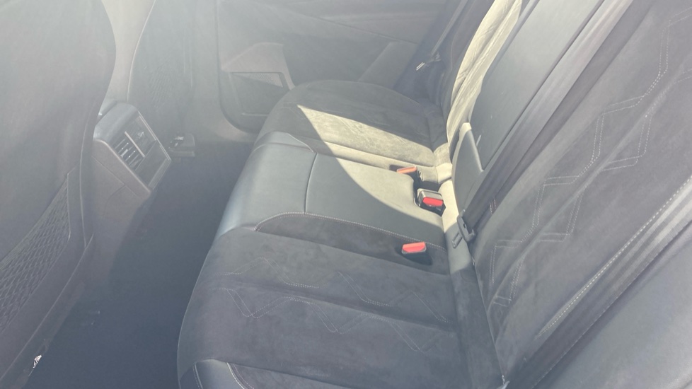 DS 7 Crossback 1.5 BlueHDi Performance Line 5dr EAT8 Diesel - Image 16