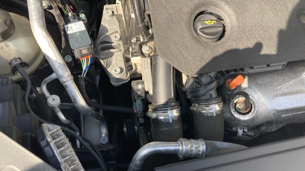 DS 7 Crossback 1.5 BlueHDi Performance Line 5dr EAT8 Diesel - Image 21