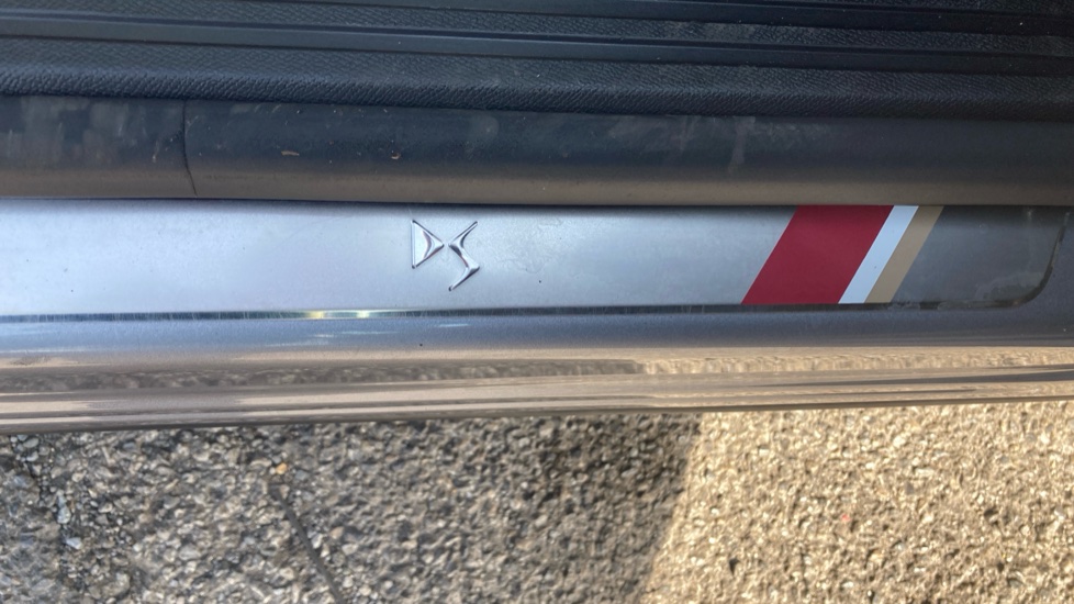 DS 7 Crossback 1.5 BlueHDi Performance Line 5dr EAT8 Diesel - Image 60