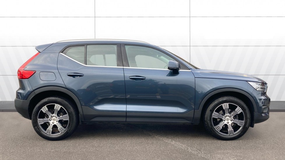 Volvo XC40 1.5 T3 [163] Inscription 5dr Geartronic Petrol Estate - Image 5