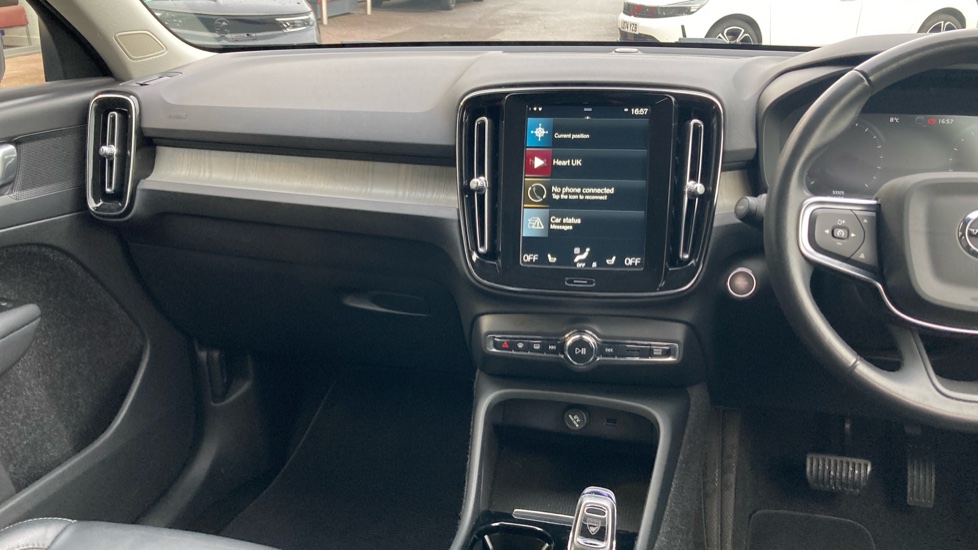 Volvo XC40 1.5 T3 [163] Inscription 5dr Geartronic Petrol Estate - Image 14