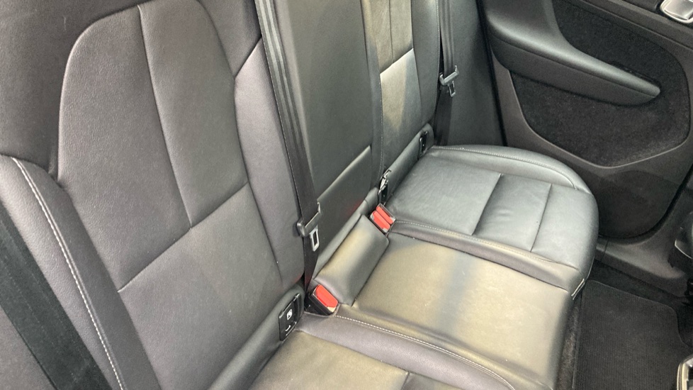 Volvo XC40 1.5 T3 [163] Inscription 5dr Geartronic Petrol Estate - Image 52