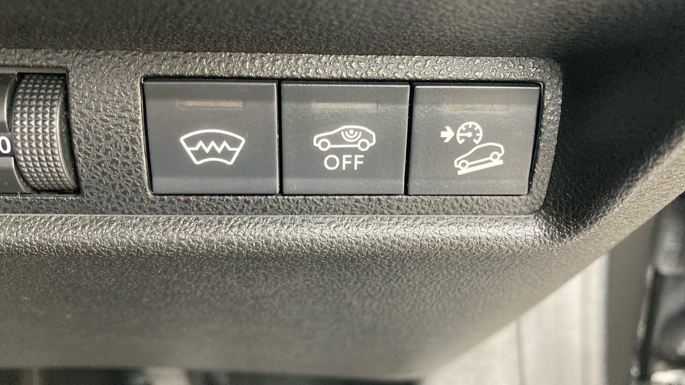 Jeep Avenger 115kW Summit 54kWh 5dr Auto Electric Hatchback - Image 46