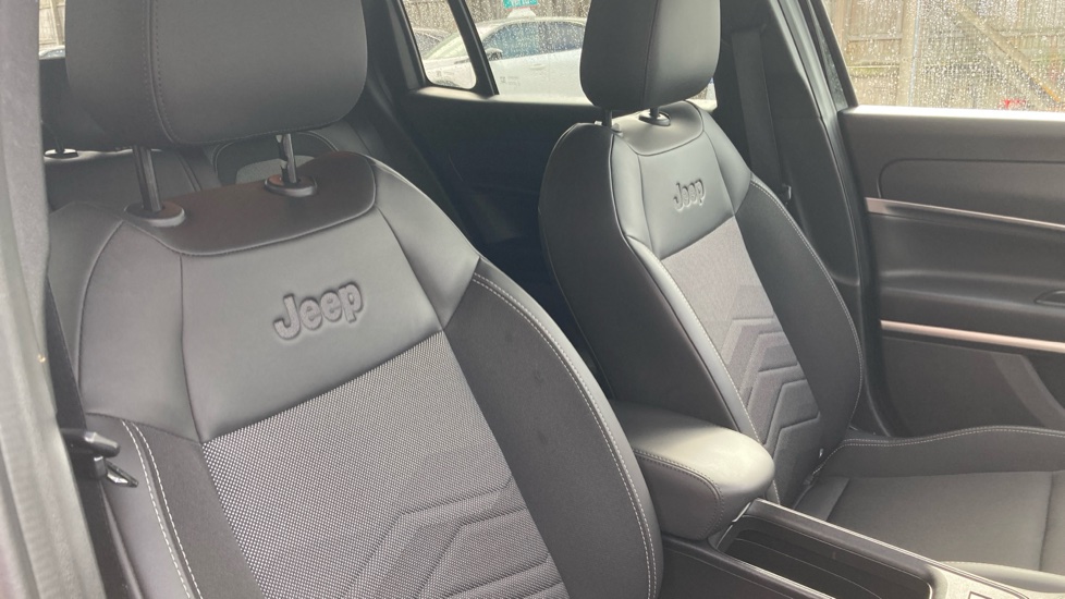 Jeep Avenger 115kW Summit 54kWh 5dr Auto Electric Hatchback - Image 53