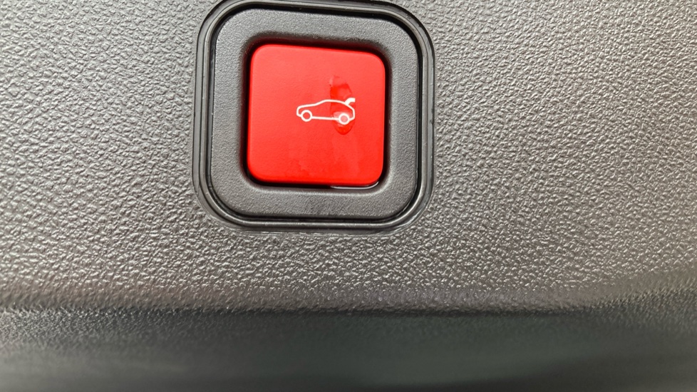 Jeep Avenger 115kW Summit 54kWh 5dr Auto Electric Hatchback - Image 76