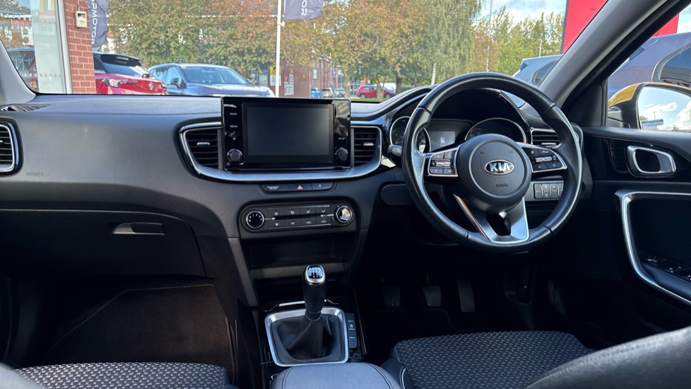 Kia Xceed 1.0T GDi ISG Edition 5dr Petrol Hatchback - Image 10