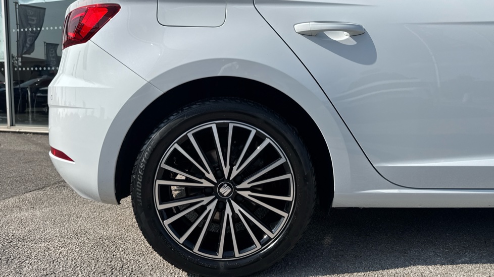 SEAT Leon 1.5 TSI EVO 150 Xcellence Lux [EZ] 5dr DSG Petrol Hatchback - Image 7