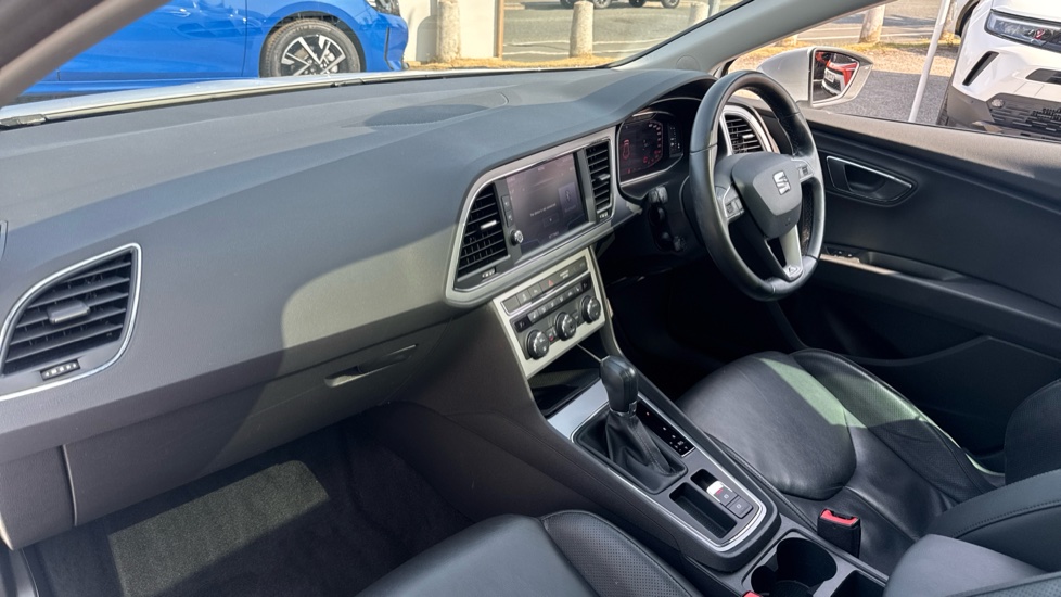 SEAT Leon 1.5 TSI EVO 150 Xcellence Lux [EZ] 5dr DSG Petrol Hatchback - Image 9