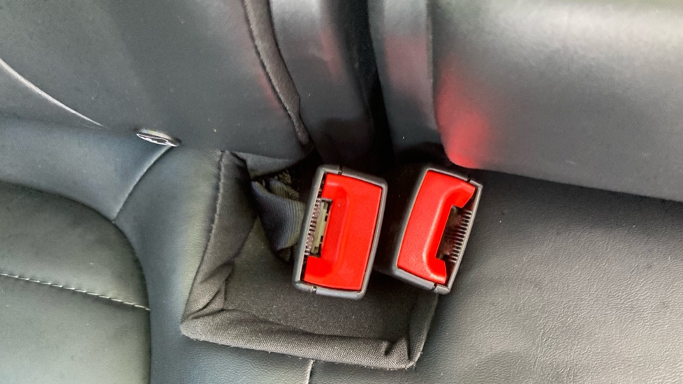 MG HS 1.5 T-GDI Exclusive 5dr DCT Petrol Hatchback - Image 17