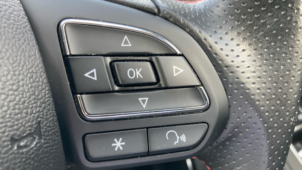MG HS 1.5 T-GDI Exclusive 5dr DCT Petrol Hatchback - Image 50