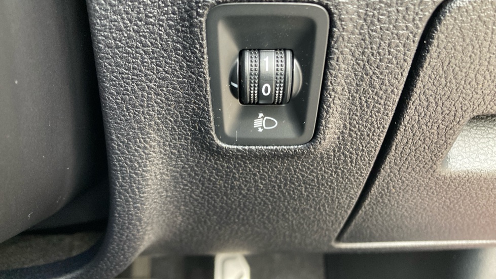 MG HS 1.5 T-GDI Exclusive 5dr DCT Petrol Hatchback - Image 55